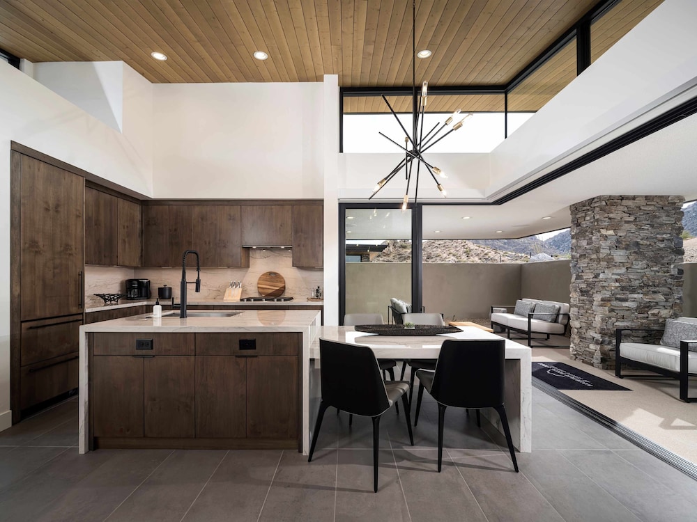Mountain House Lodge at Sereno Canyon