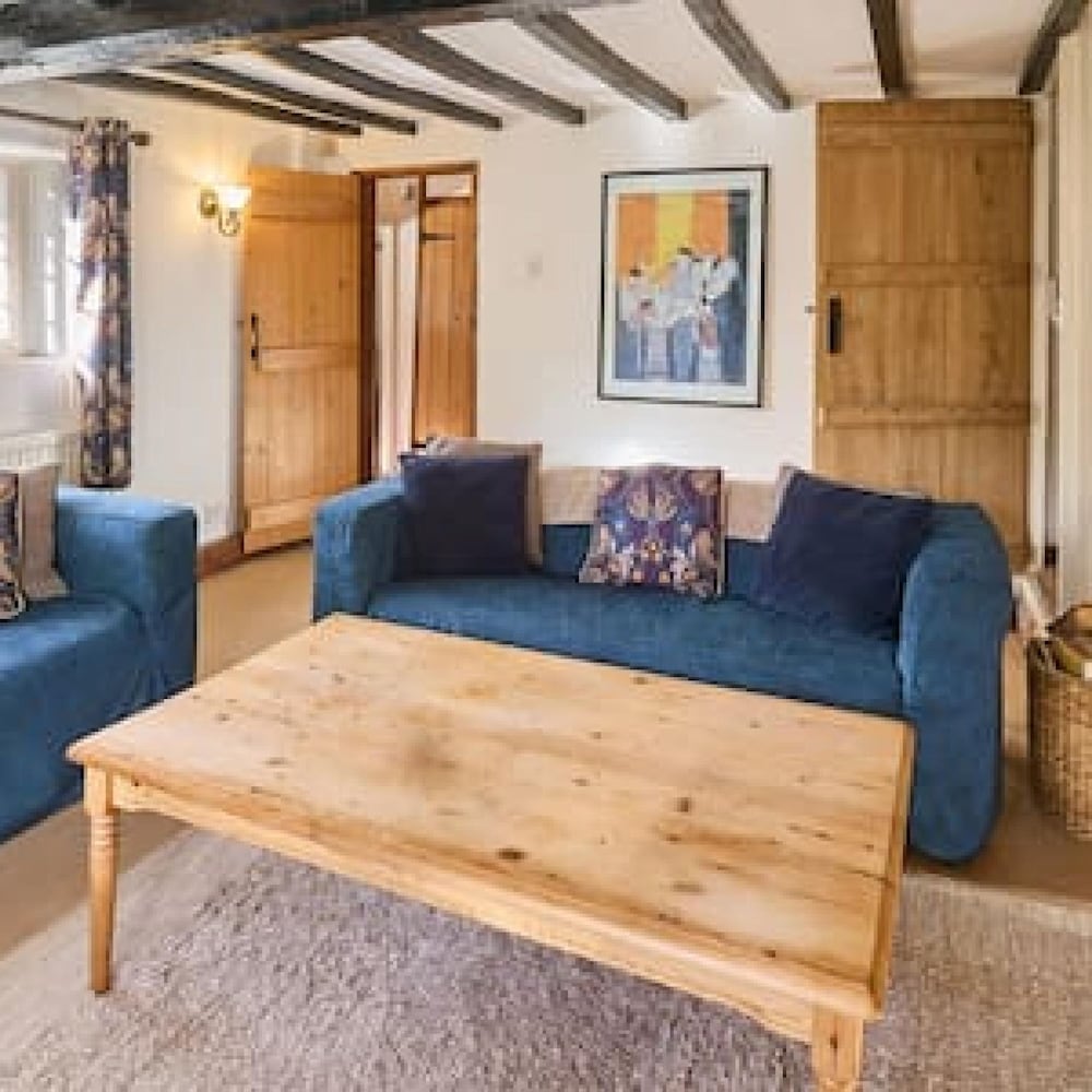 Host Stay Bere Cottage view 4