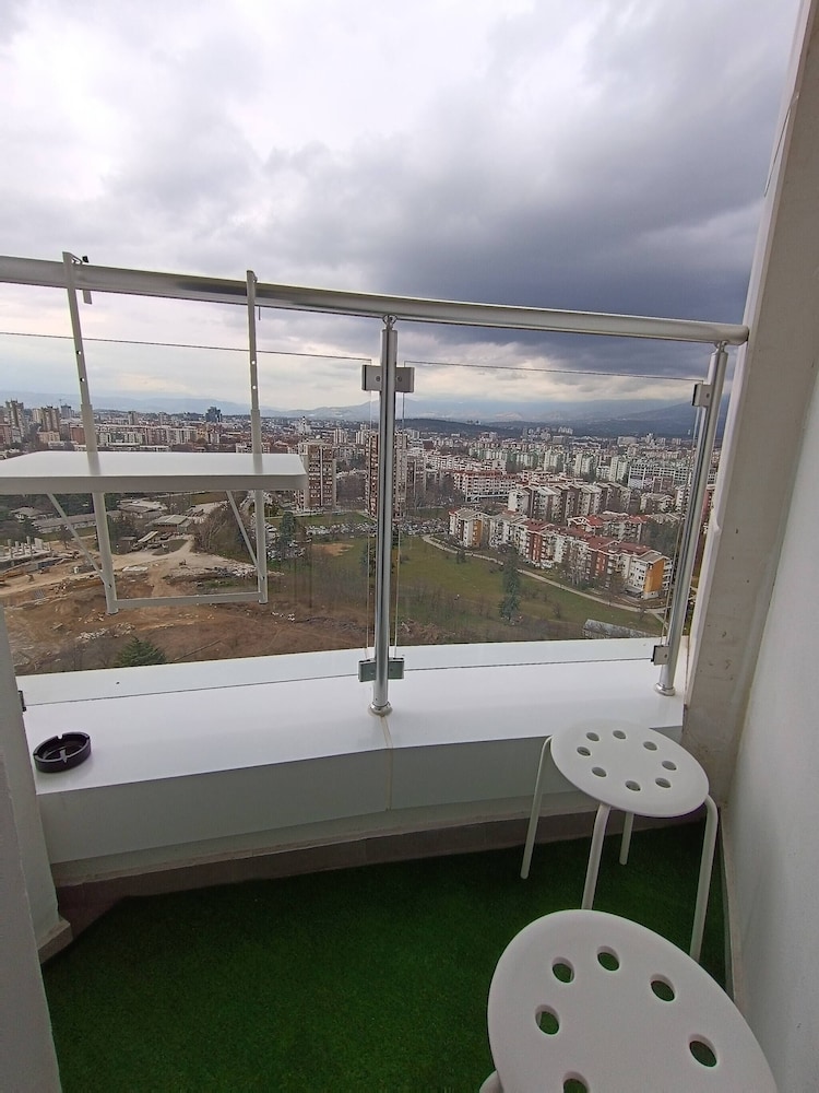19th Floor Condo in Cevahir With Pool & Fitness