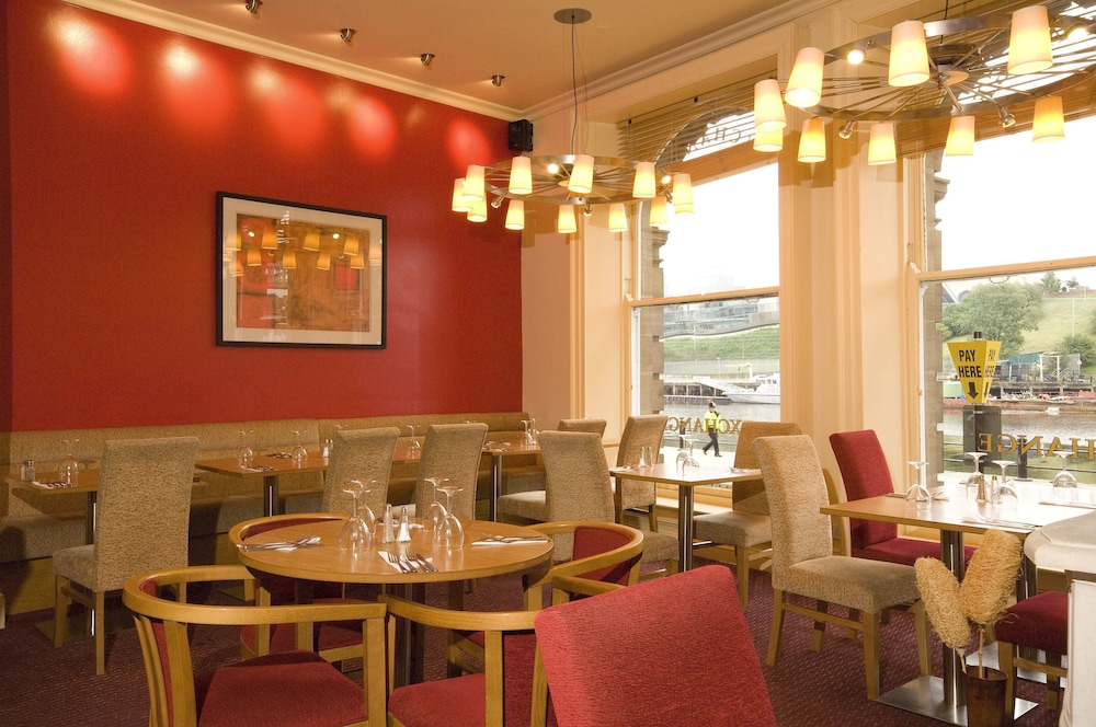 Premier Inn Newcastle City Centre - Quayside — photo 11