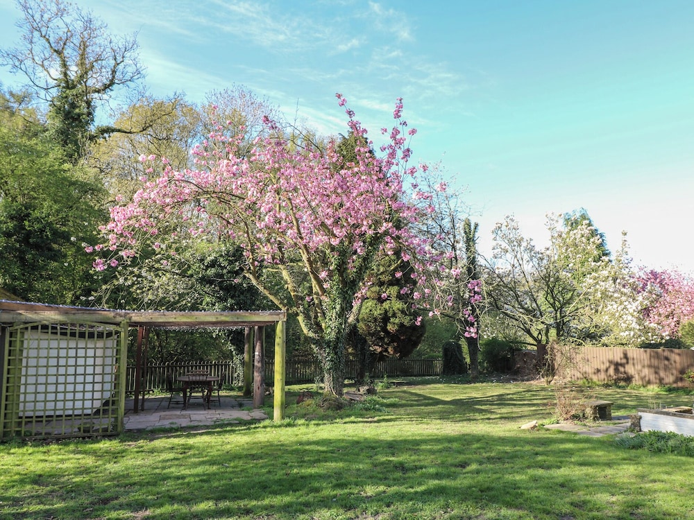 Woodpit Cottage