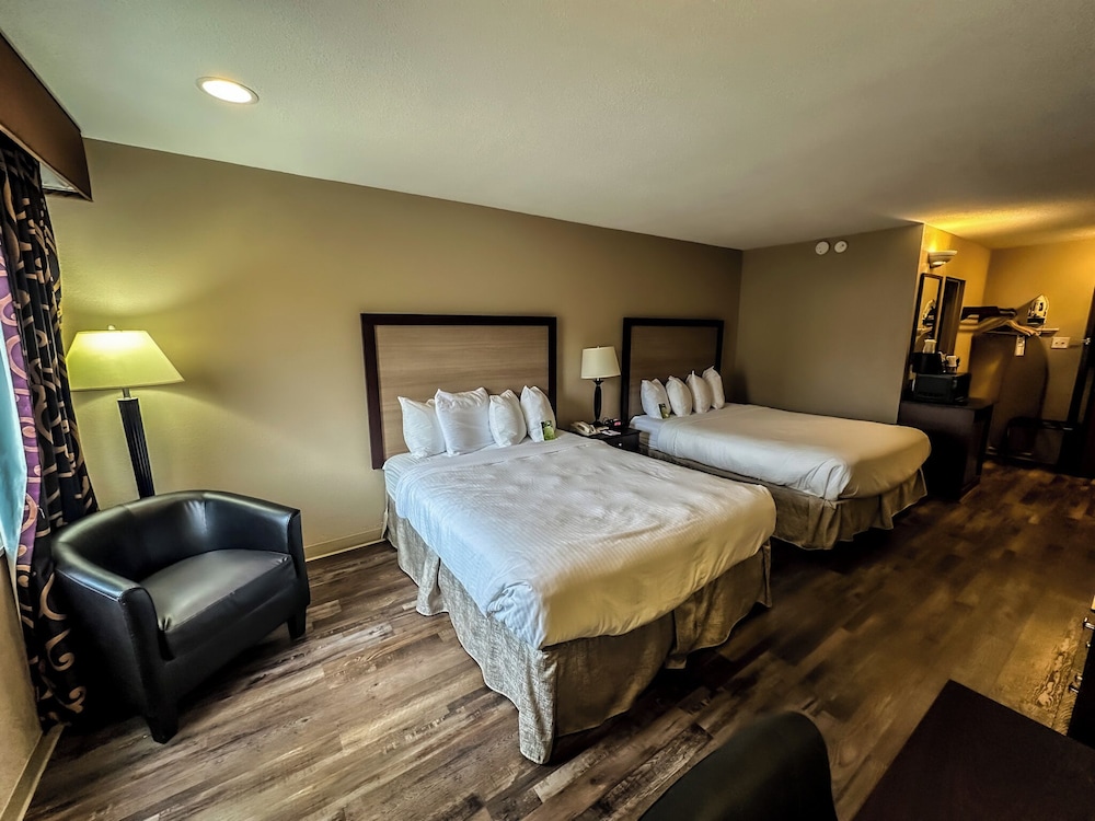 Great Falls Vacations - Heritage Inn - Property Image 45