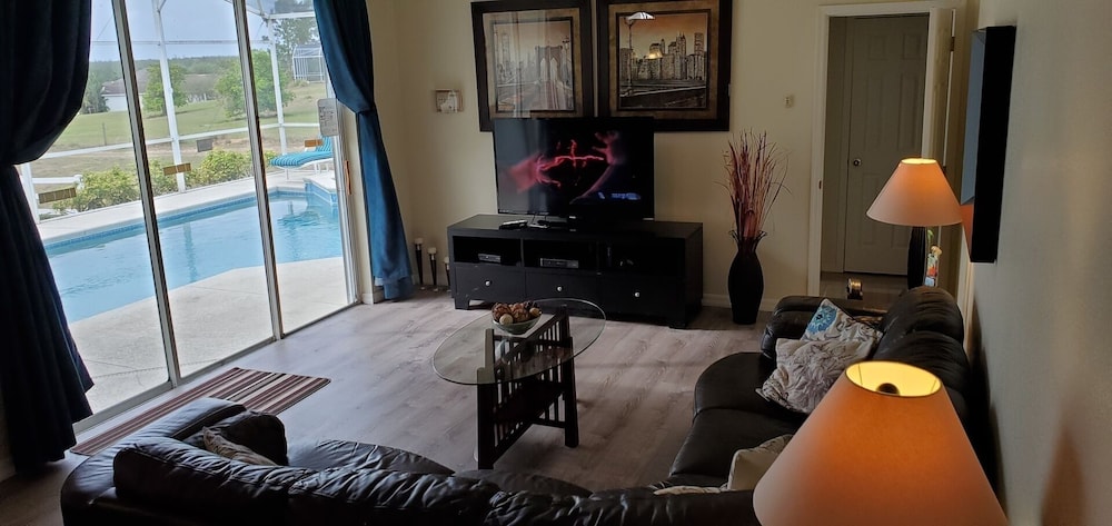 WR1057DL 4 Bedroom Villa in Westridge 4 Home