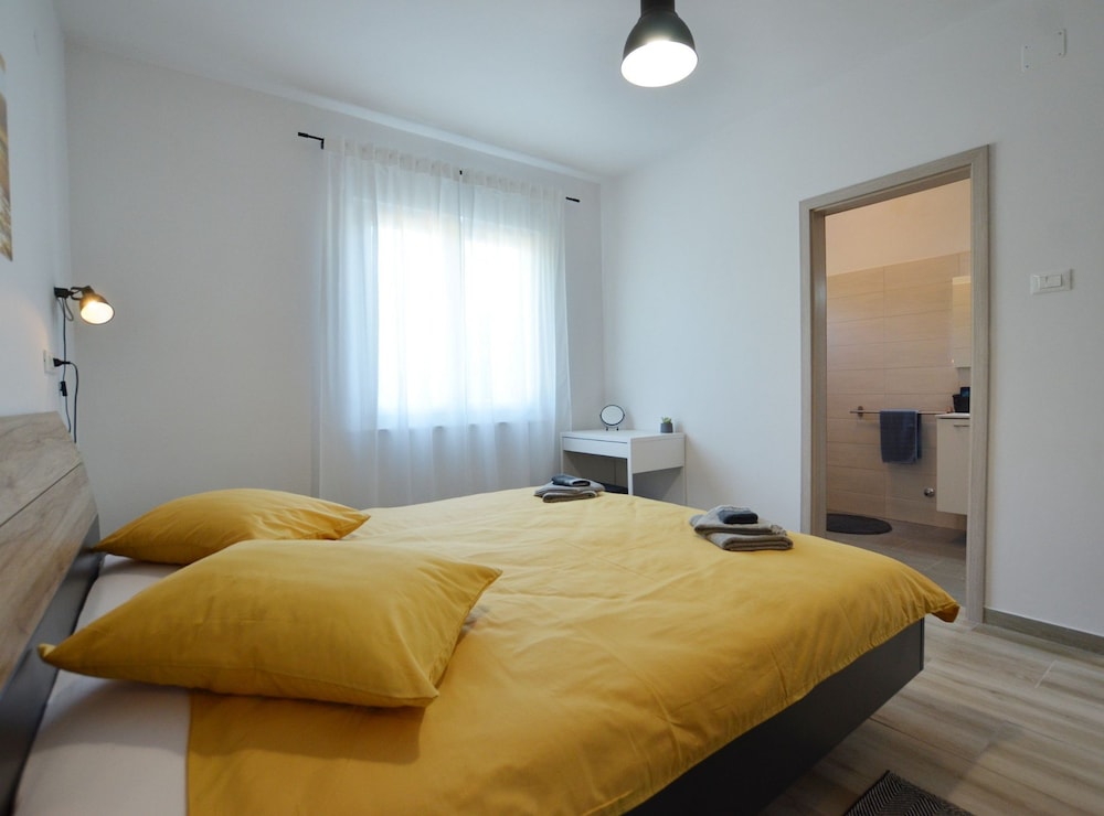 Lush and Sweet Escape Apartments