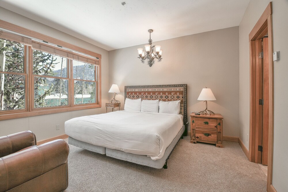 Cabin in the Pines 11 by SummitCove Vacation Lodging