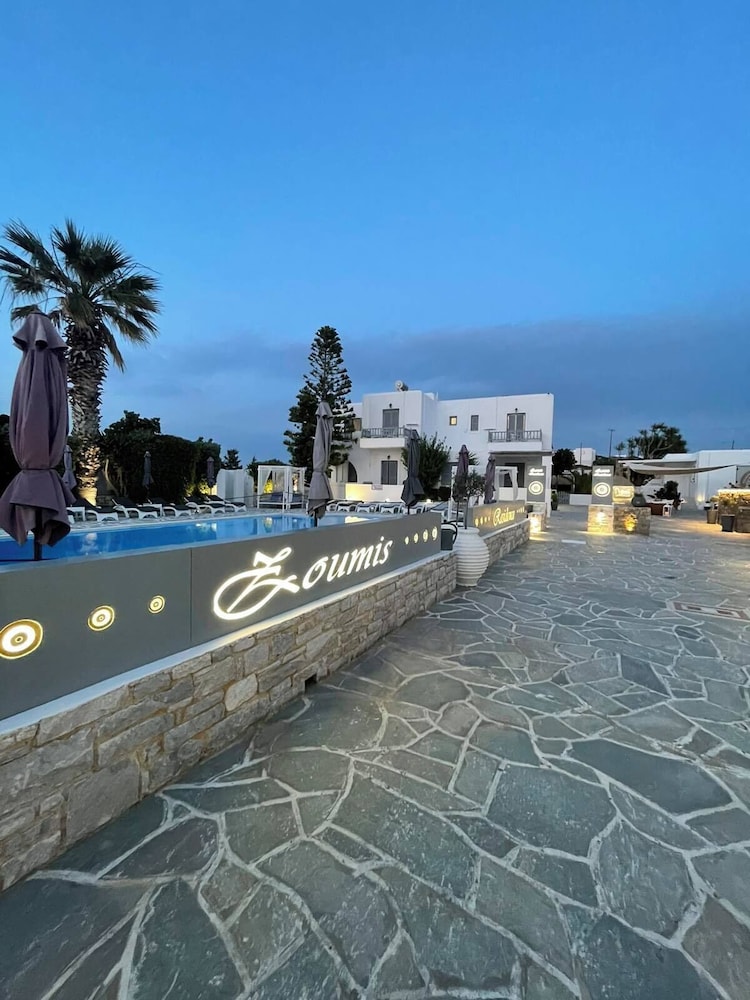 Zoumis Residence