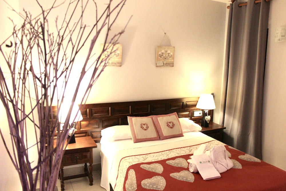 AMPG Erts Bed and Breakfast