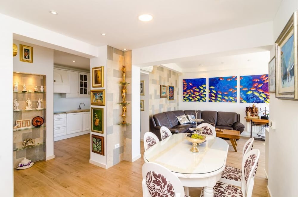 Apartment Magellan Four