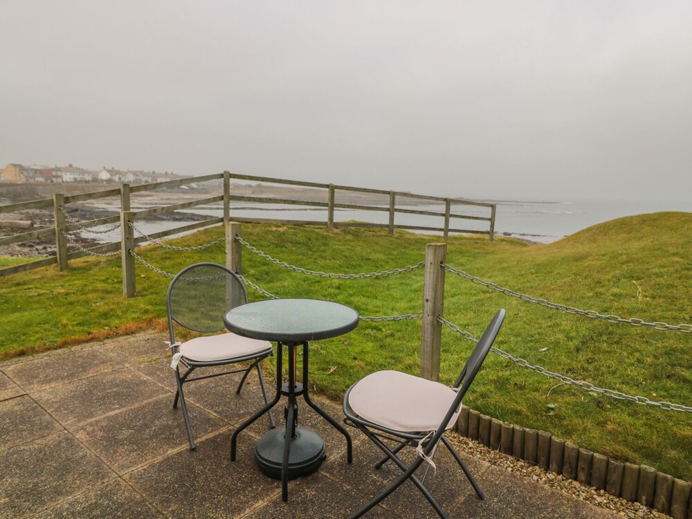 White Rock Cottage view 2