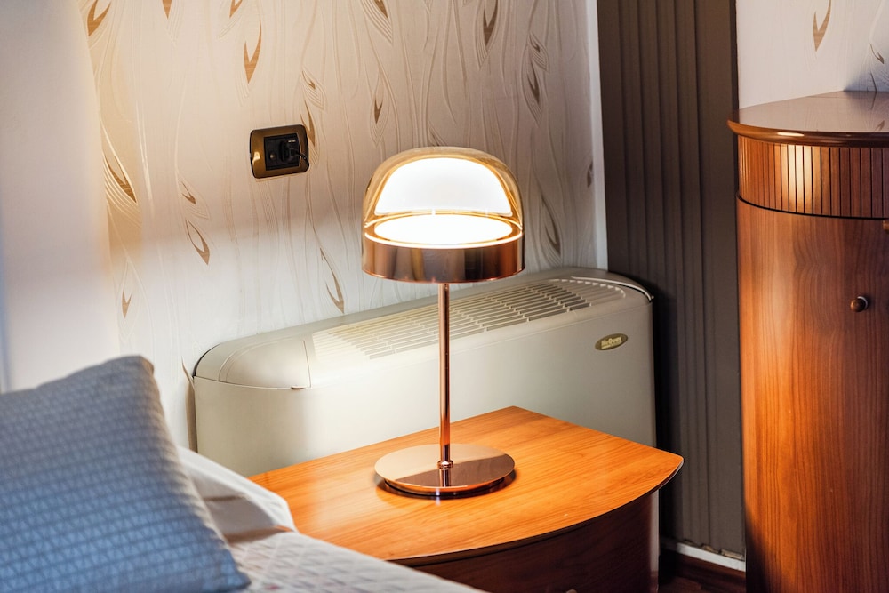 Vollga Luxury Seafront Suite