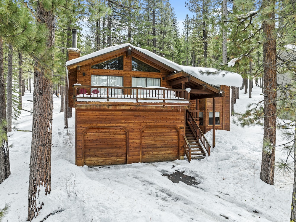 Lake Tahoe Vacations - 4 Bedroom Home at 392 Skidder Trail by RedAwning Save 10 on 3 Nights, 15 on 5 Nights! - Property Image 12