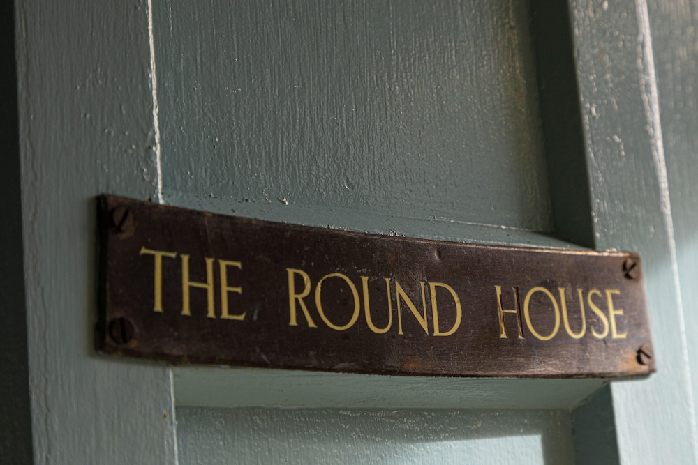 The Round House - Panoramic Views of Ilfracombe view 2