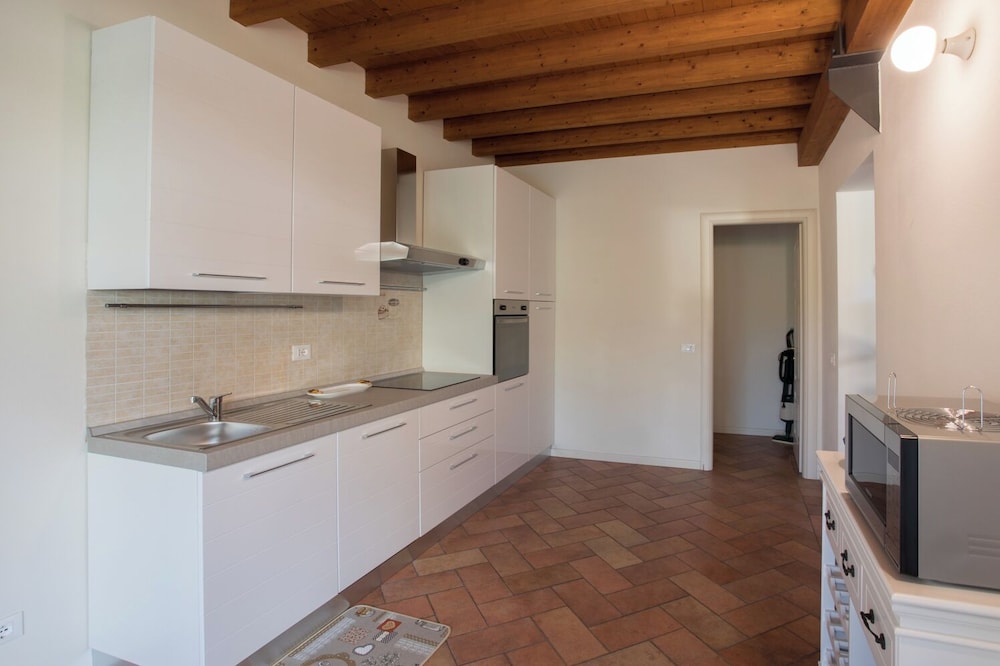 Elegant Lake Garda Villa With Garden