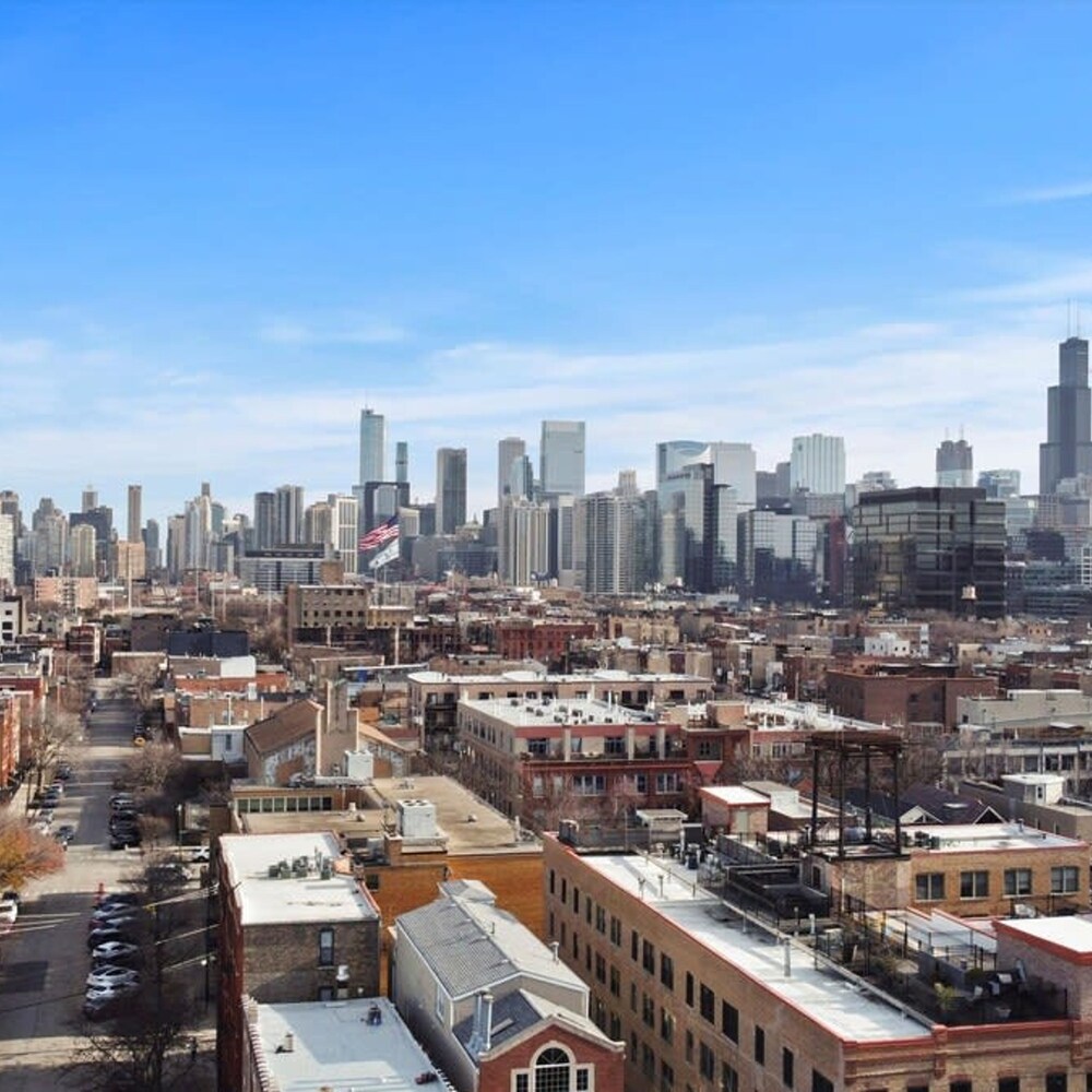 Beautiful Rental Unit in Chicago