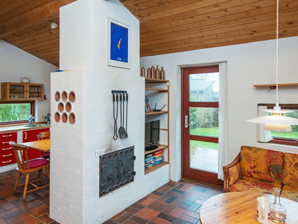 Peaceful Holiday Home in Børkop near Sea view 4