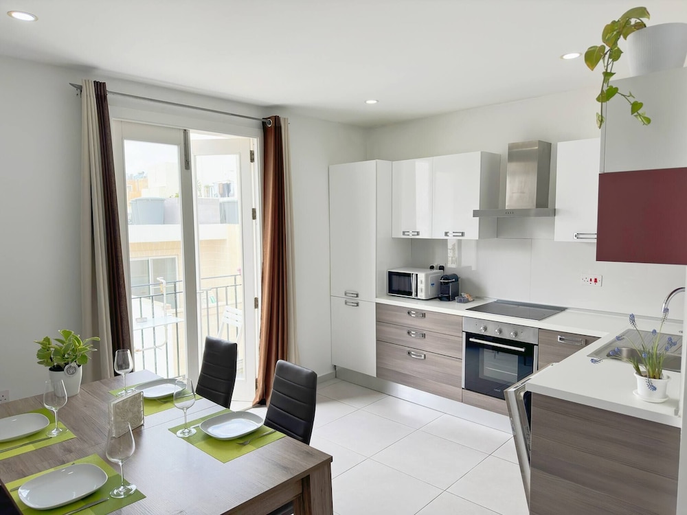 Los Arditos Duplex Penthouse Sliema