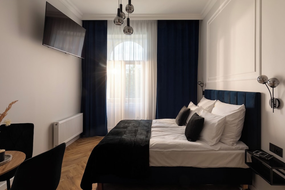 OLD TOWN Charm & Chic by Downtown Apartments