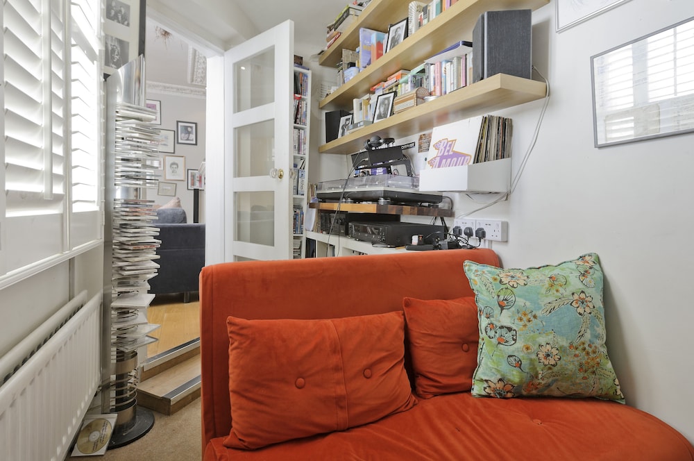 Beautiful Battersea Home by Clapham Junction by UnderTheDoormat