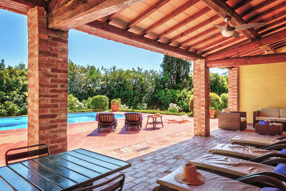 Real Fattoria di Bettolle - Luxury Villa view 4