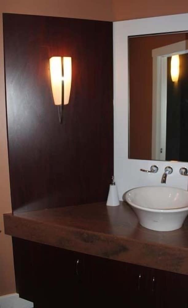 Crooked Tree Guest Suites
