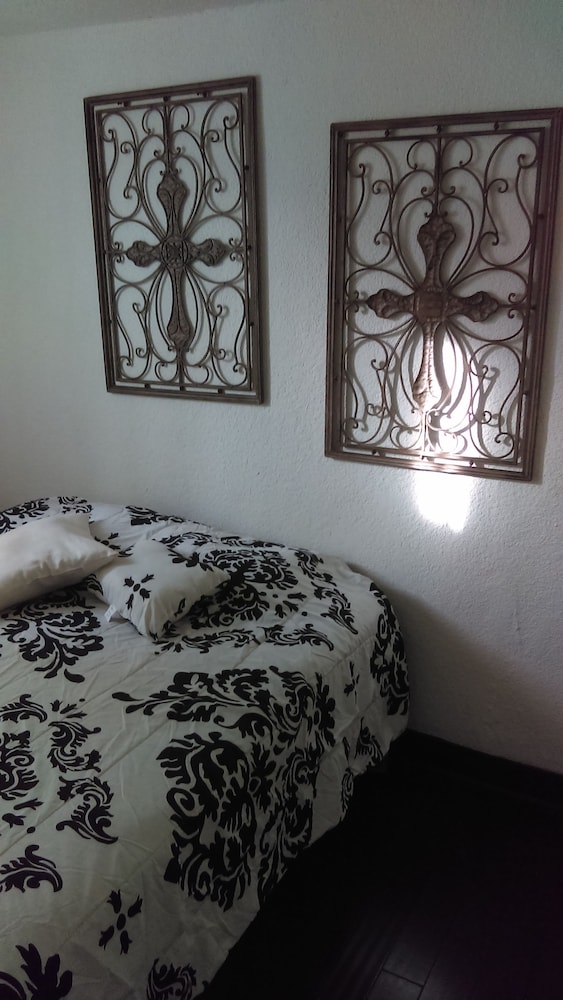 Ensenada Vacations - Modern vacational home close to Costco and Walmart - Property Image 19