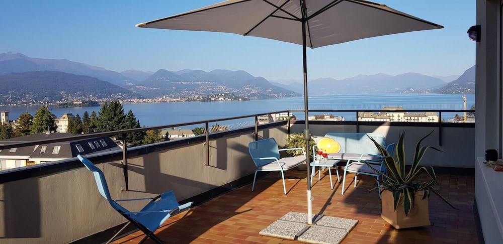 Terrace Lake View apt in Stresa With Lake View view 2
