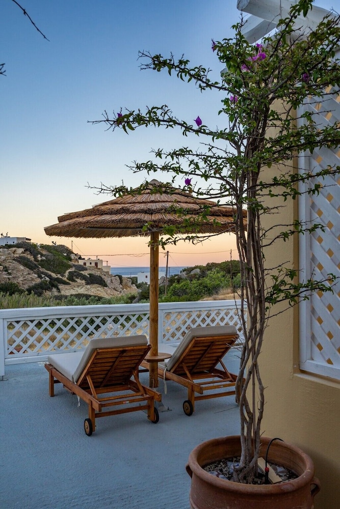 Elaia Villas
