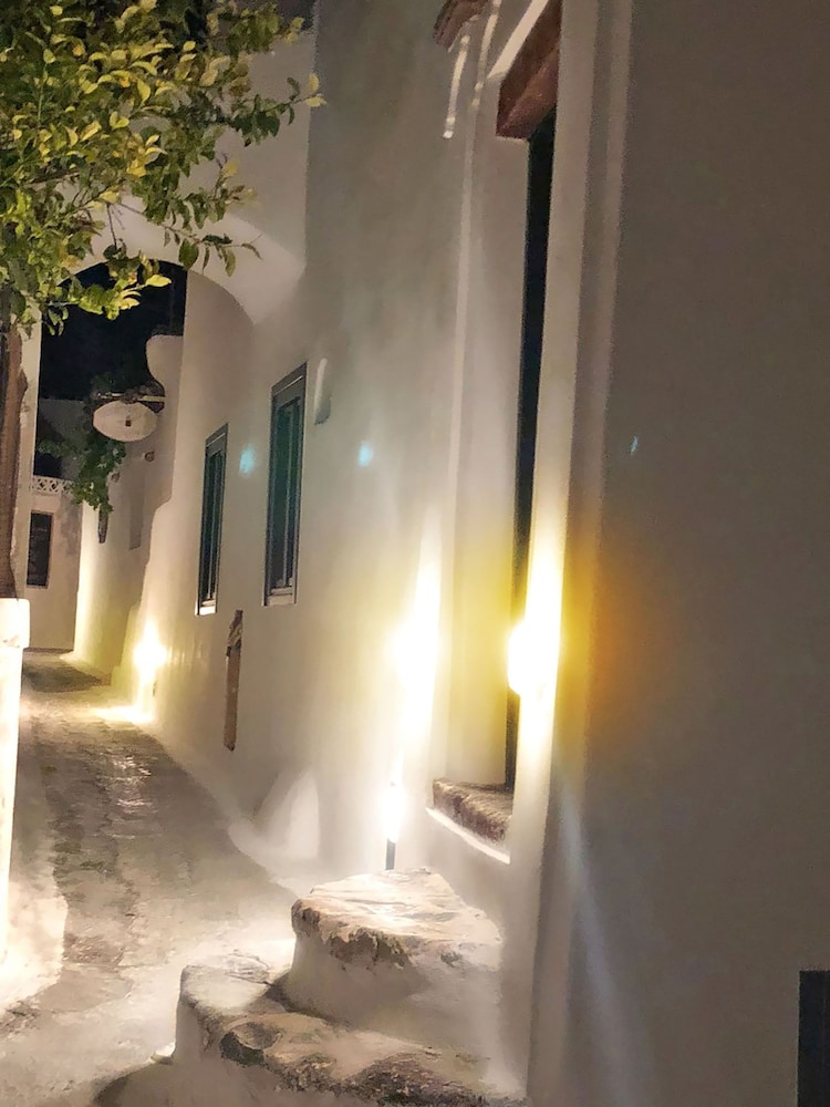 The Luna Suites