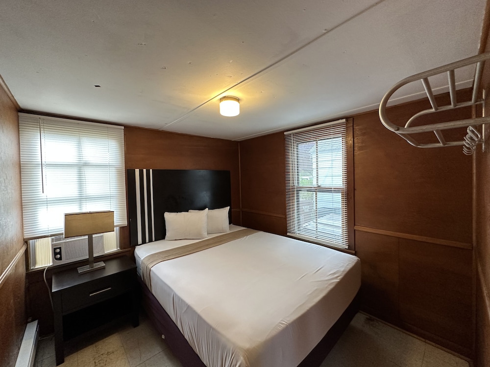 Uncle Toms Cottages - Property Image 23