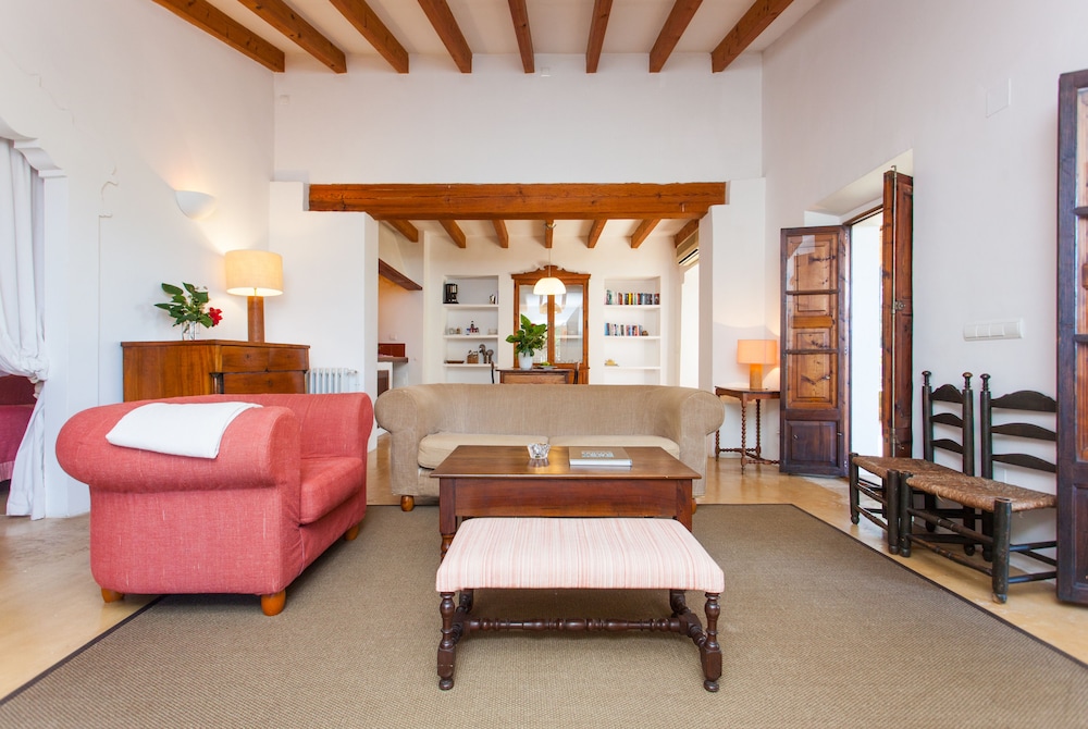 Hotel Agroturismo Possessió Binicomprat