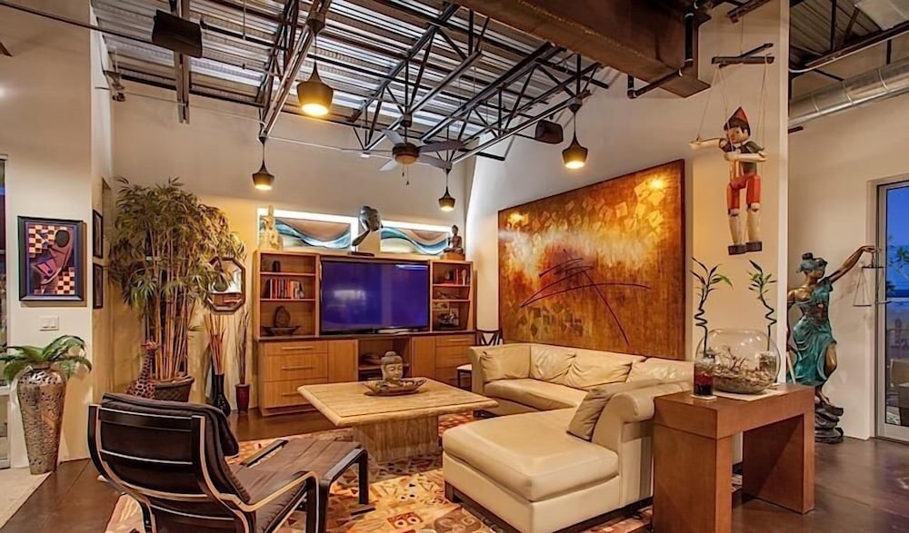 Urban Living By Signature Vacation Rentals