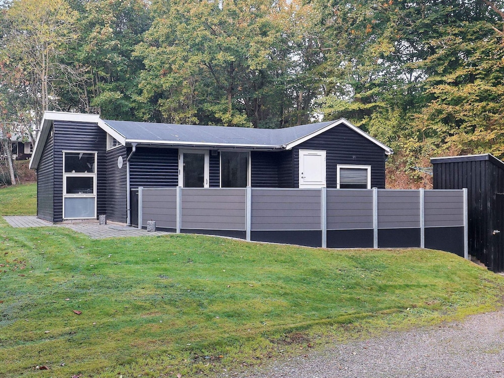 5 Person Holiday Home in Thyholm view 3