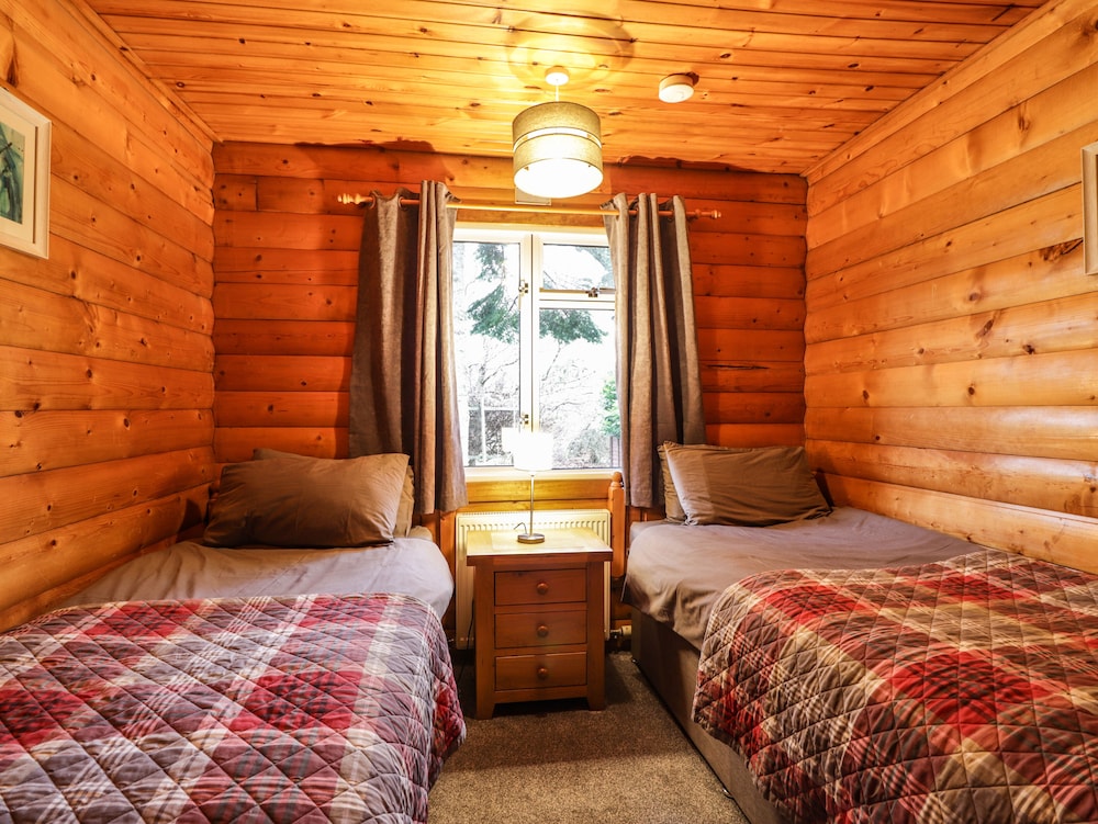 Rowan Lodge view 4