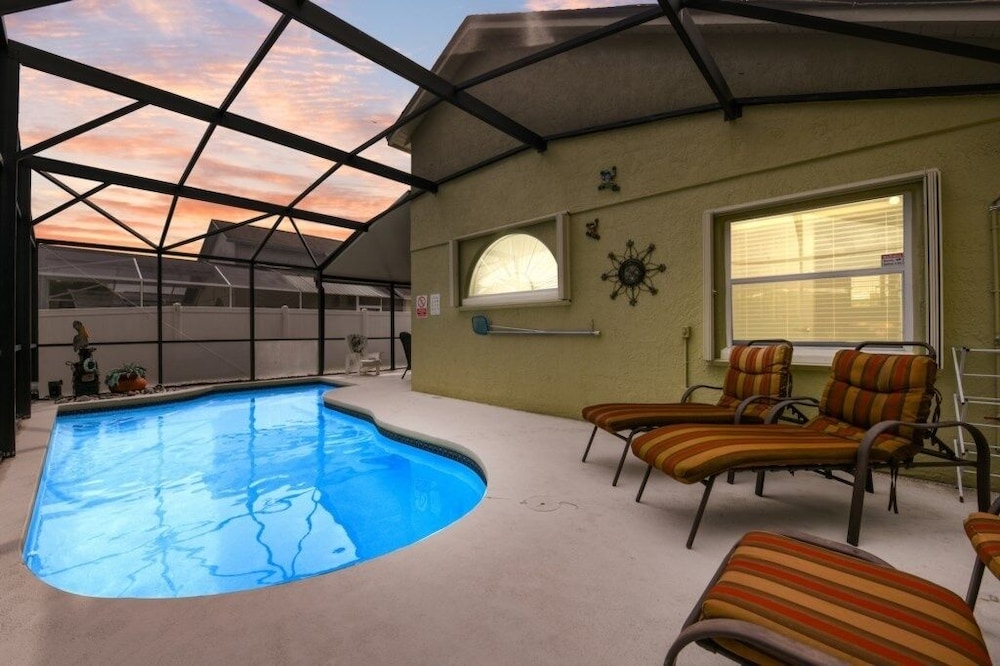Cozy 3br Home W/ Private Pool Near Disney 3 Bedroom Villa