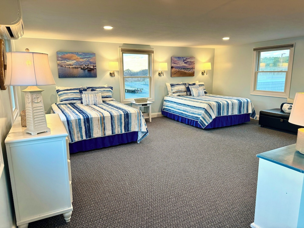 Top Mast Resort