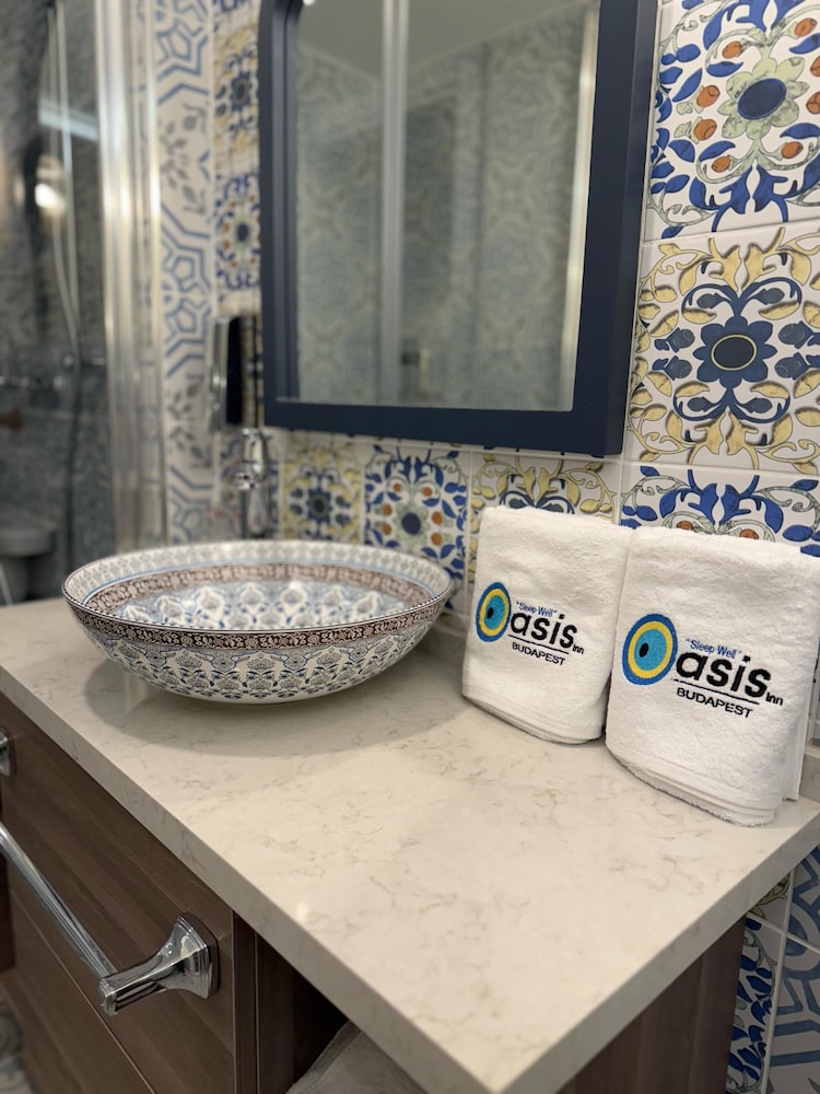 Oasis Inn Budapest
