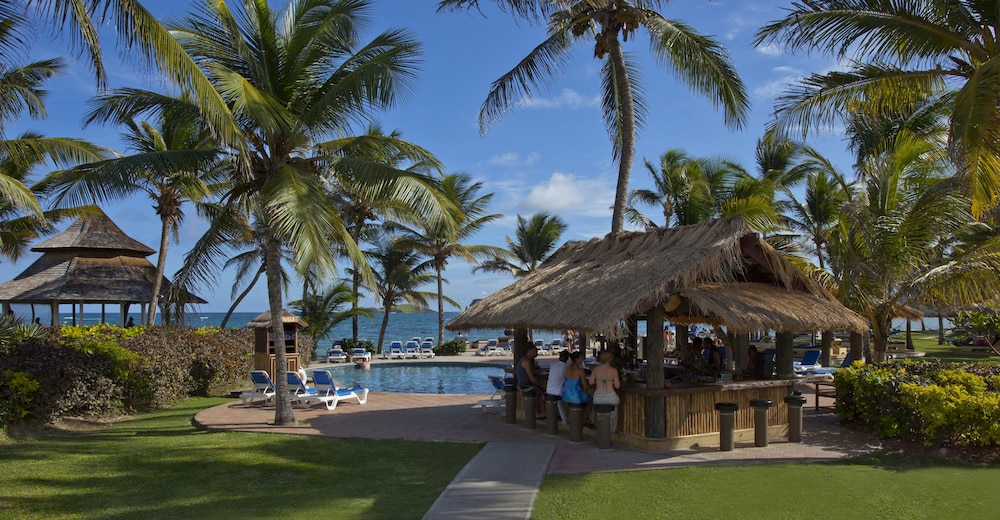 Coconut Bay Beach Resort & Spa All Inclusive - Photo 12