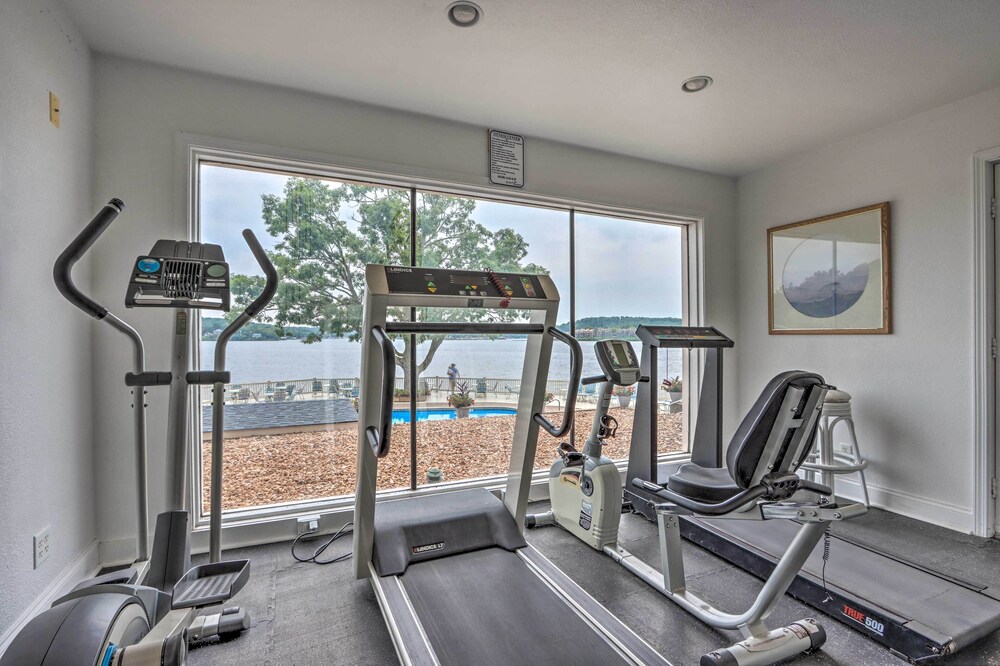 Community Perks: Scenic Osage Beach Condo!