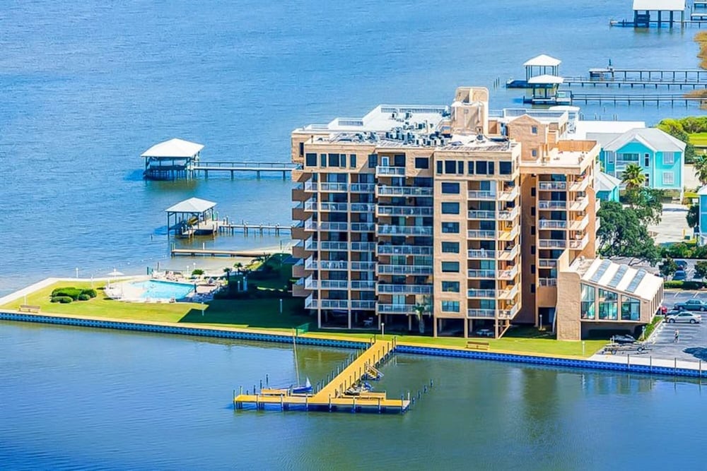 Compass Point 508
