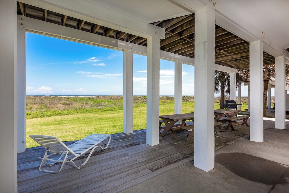 Breakers Pointe by Ryson Vacation Rentals