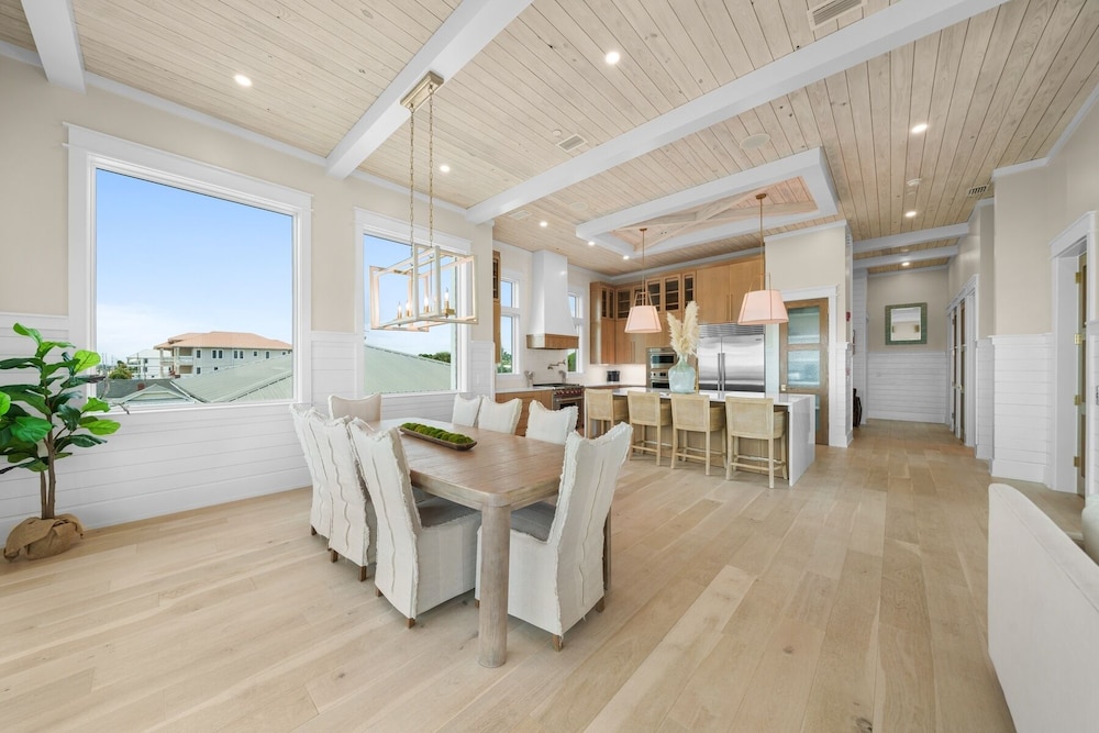Laguna Sunset 7 Bedroom Home