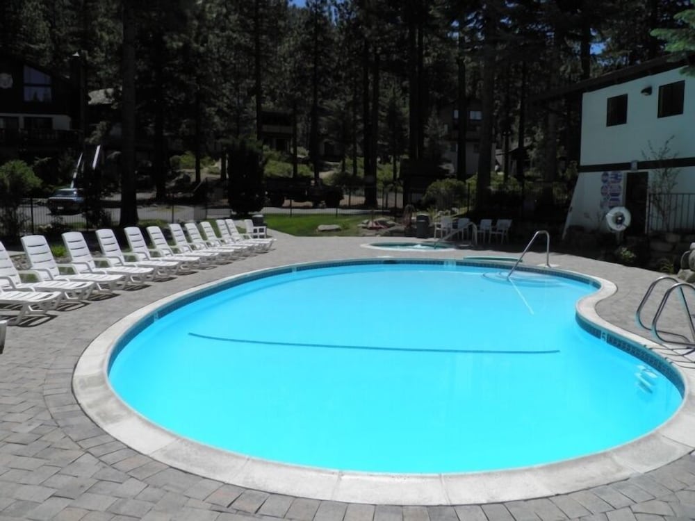 1210 Timber Lane