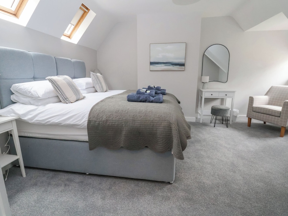 1 Golf Links Cottages