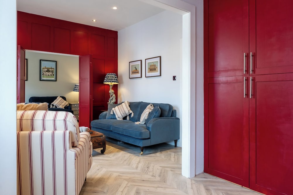 Stunning HighStreet Escape in Cheltenham