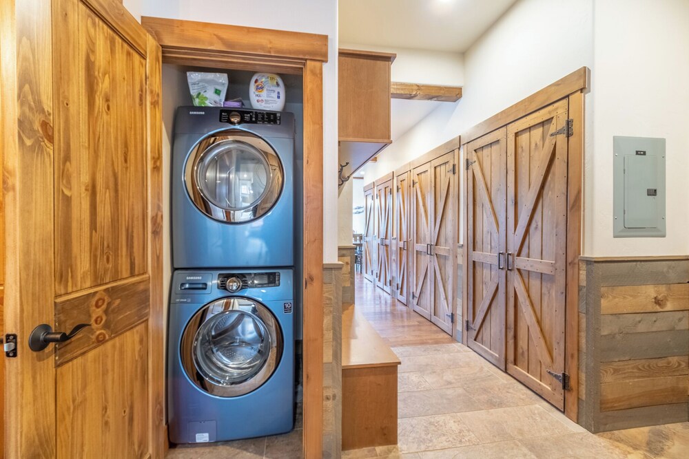 West Main Unit 102c