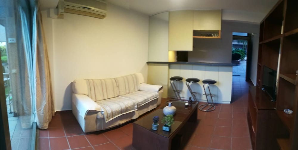 Photo 48