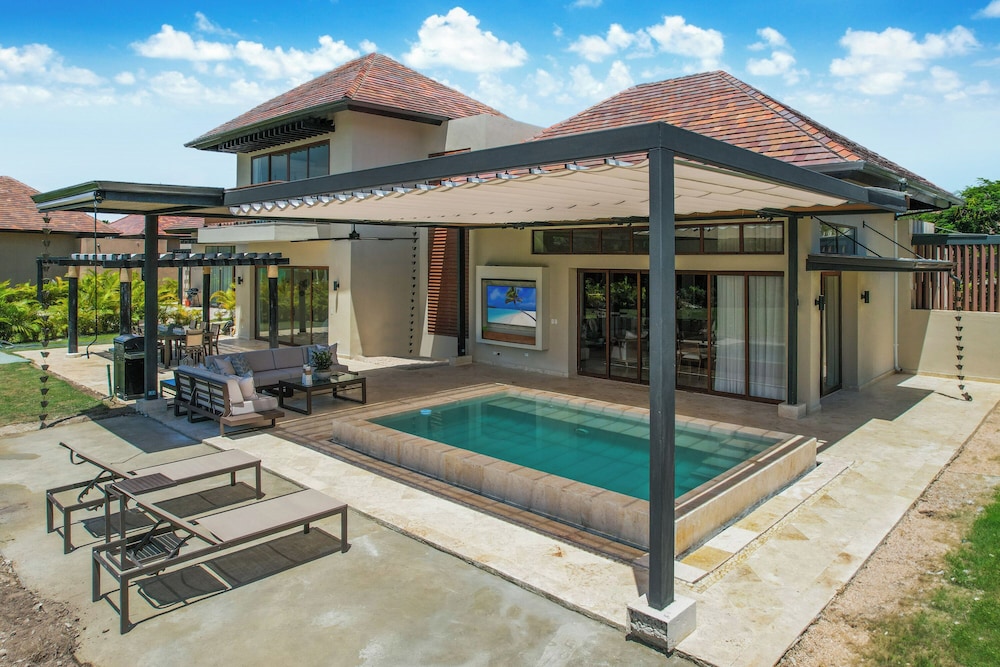 Stylish Newly Built Villa in Cap Cana