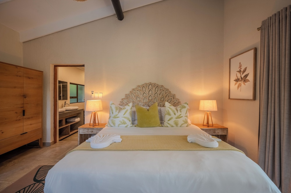 Bushbaby Valley Lodge