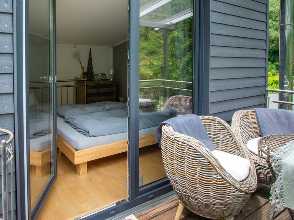 Romantic Apartment With Balcony
