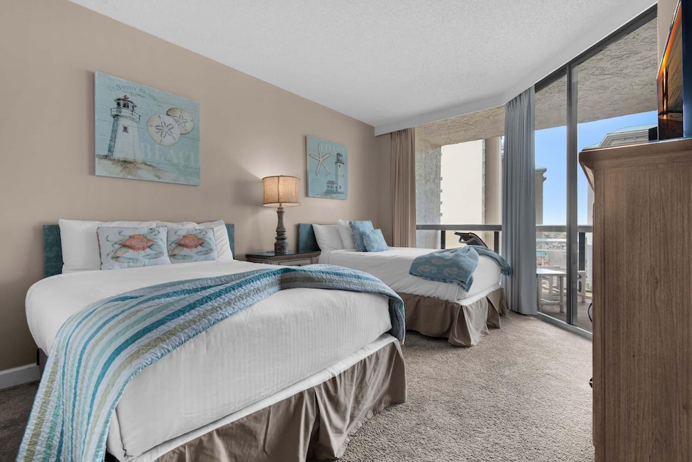 Surfside Resort #404